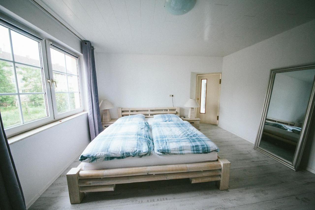 Grosse & Voll Ausgestattete Apartments, Studios, Doppelzimmer, Workspace, Parkplatz, Netflix, Prime & Schnelles Wifi In Ruhiger Lage Mit Garten 루돌슈타트 외부 사진