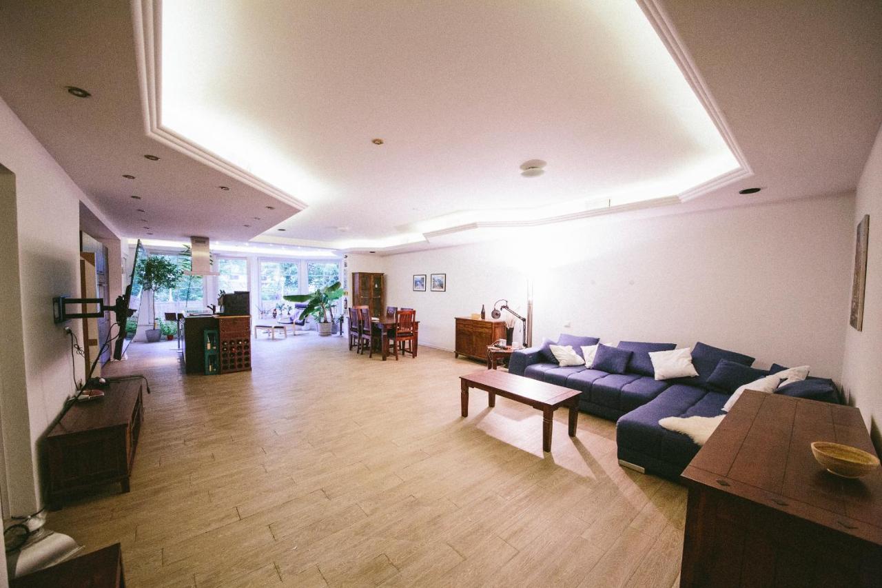 Grosse & Voll Ausgestattete Apartments, Studios, Doppelzimmer, Workspace, Parkplatz, Netflix, Prime & Schnelles Wifi In Ruhiger Lage Mit Garten 루돌슈타트 외부 사진