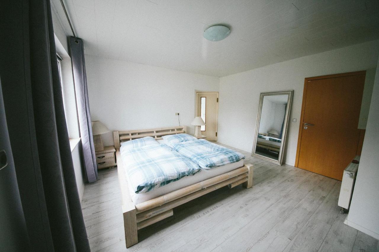 Grosse & Voll Ausgestattete Apartments, Studios, Doppelzimmer, Workspace, Parkplatz, Netflix, Prime & Schnelles Wifi In Ruhiger Lage Mit Garten 루돌슈타트 외부 사진