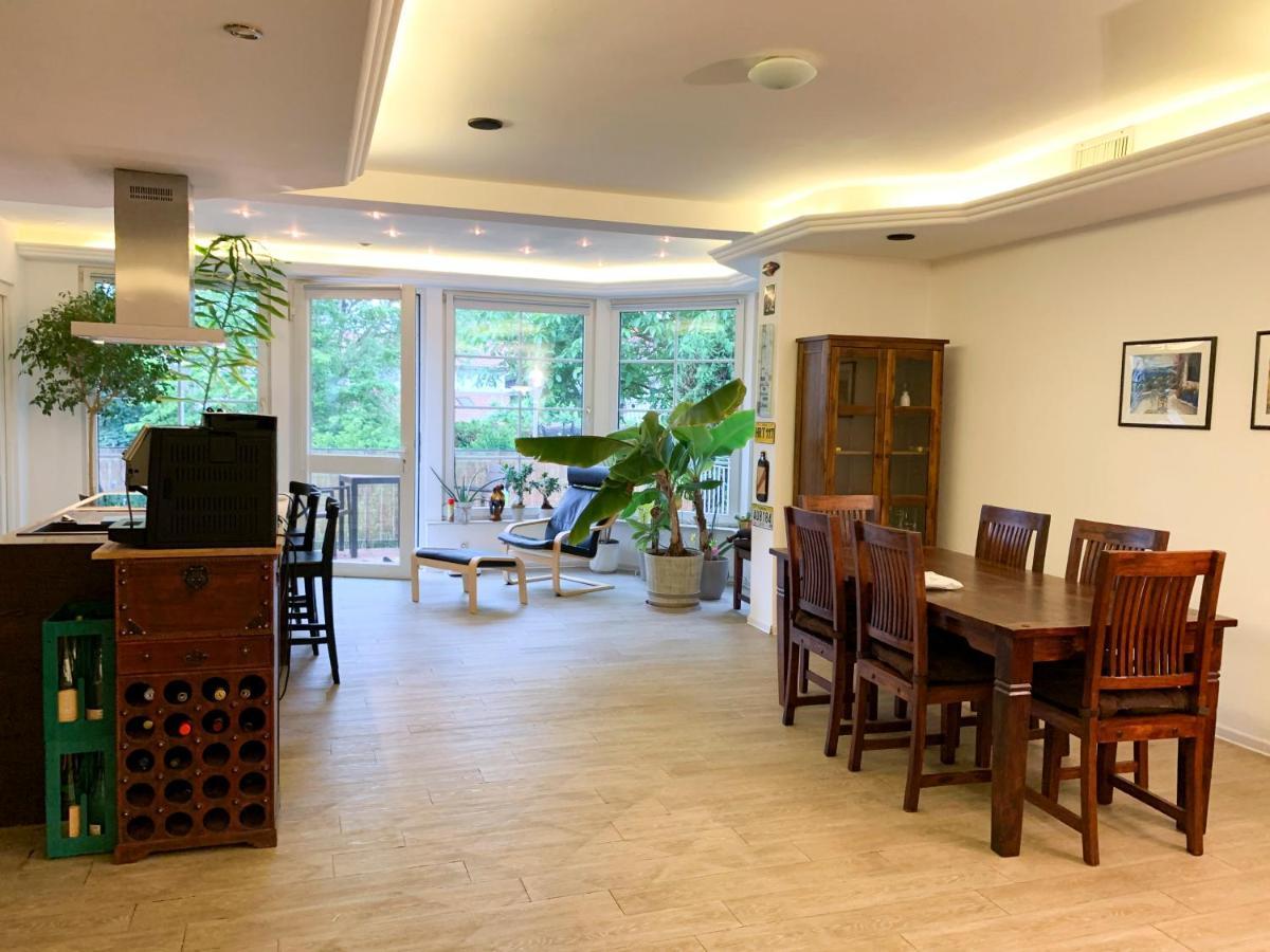 Grosse & Voll Ausgestattete Apartments, Studios, Doppelzimmer, Workspace, Parkplatz, Netflix, Prime & Schnelles Wifi In Ruhiger Lage Mit Garten 루돌슈타트 외부 사진