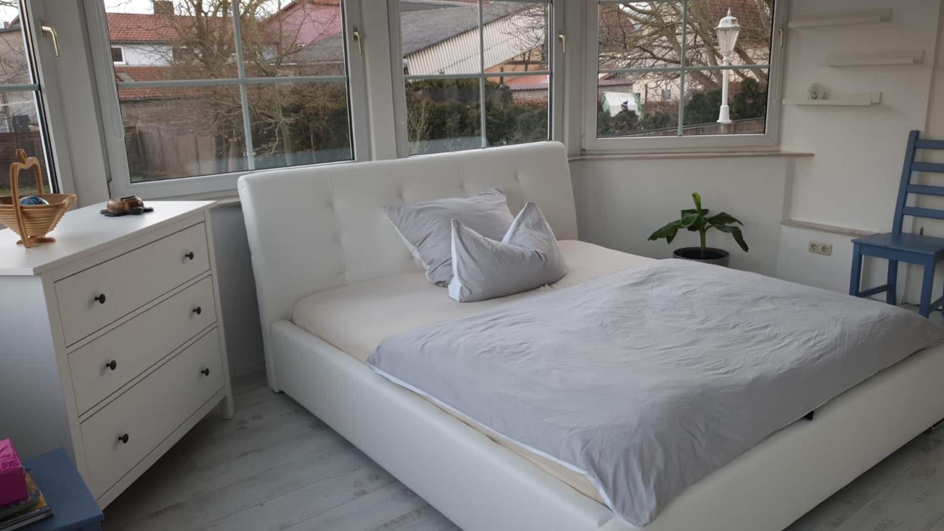 Grosse & Voll Ausgestattete Apartments, Studios, Doppelzimmer, Workspace, Parkplatz, Netflix, Prime & Schnelles Wifi In Ruhiger Lage Mit Garten 루돌슈타트 외부 사진